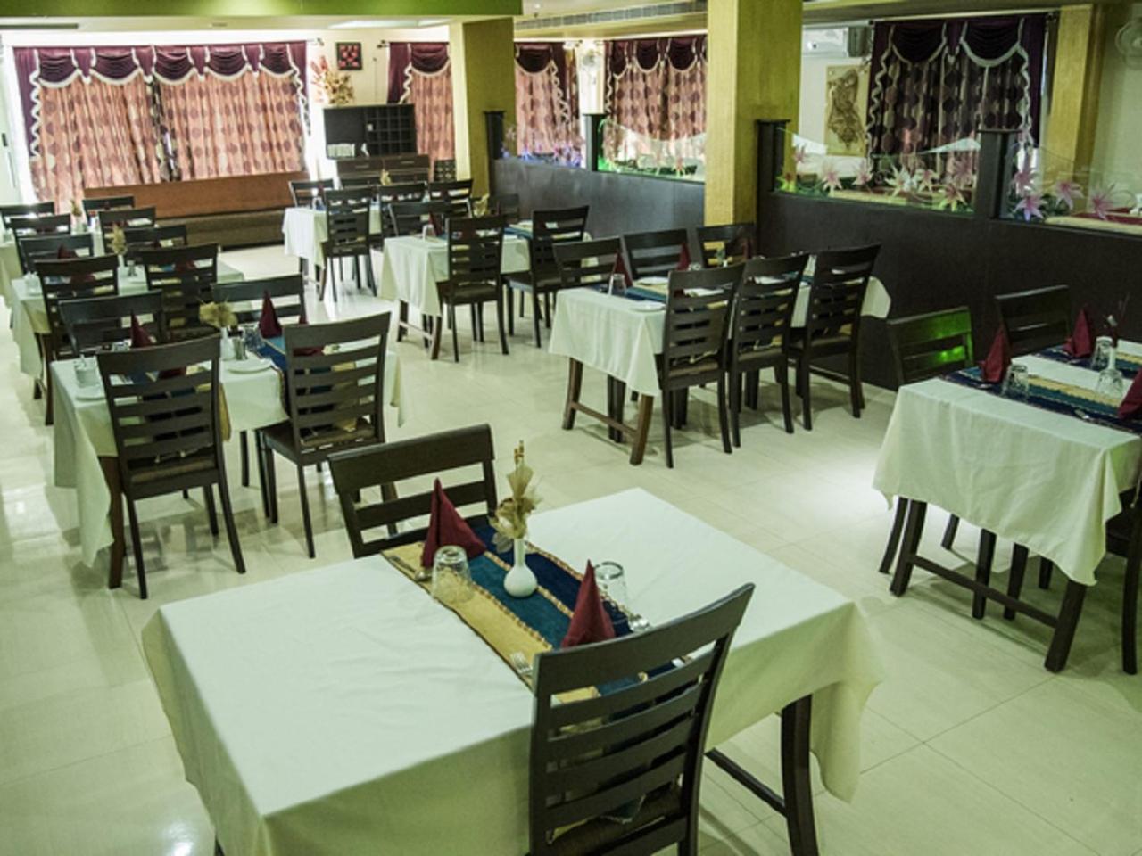 Hotel Sunshine Baharampur Εξωτερικό φωτογραφία
