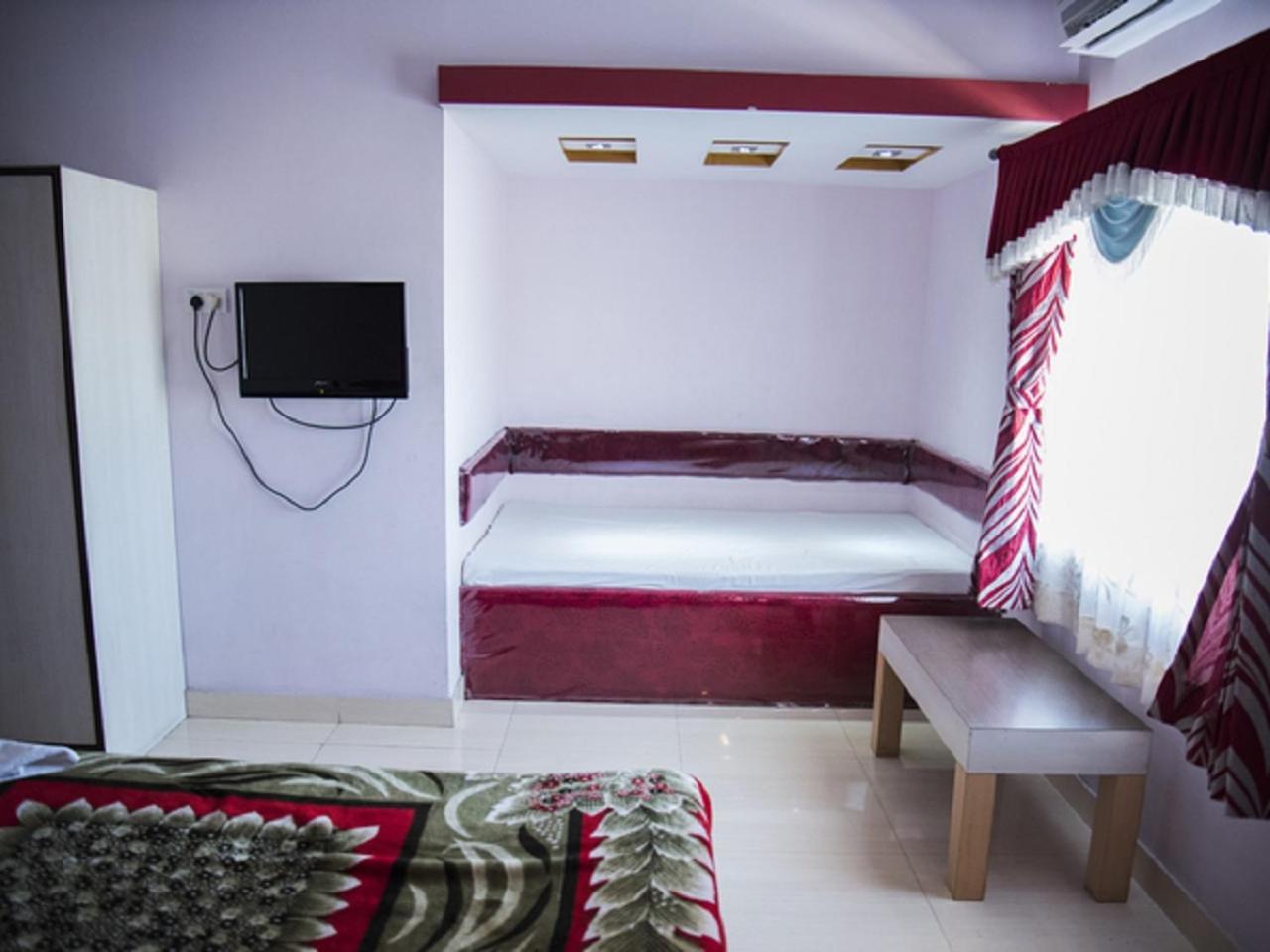 Hotel Sunshine Baharampur Εξωτερικό φωτογραφία
