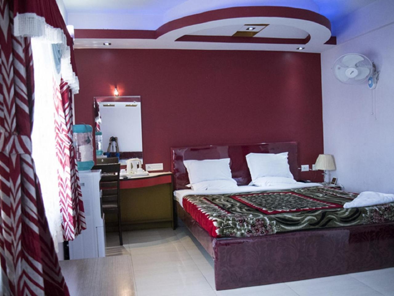 Hotel Sunshine Baharampur Εξωτερικό φωτογραφία